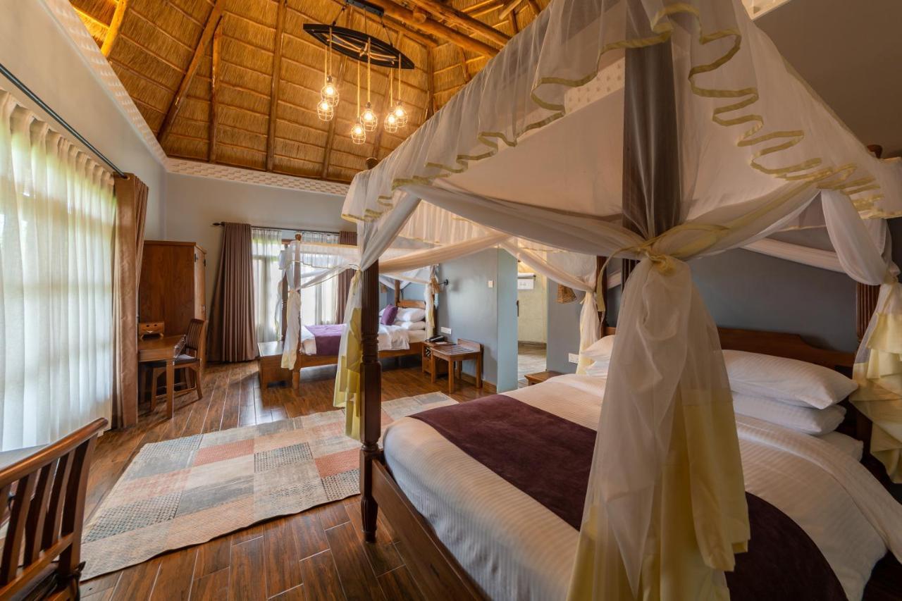 Emburara Farm Lodge Mbarara Екстериор снимка