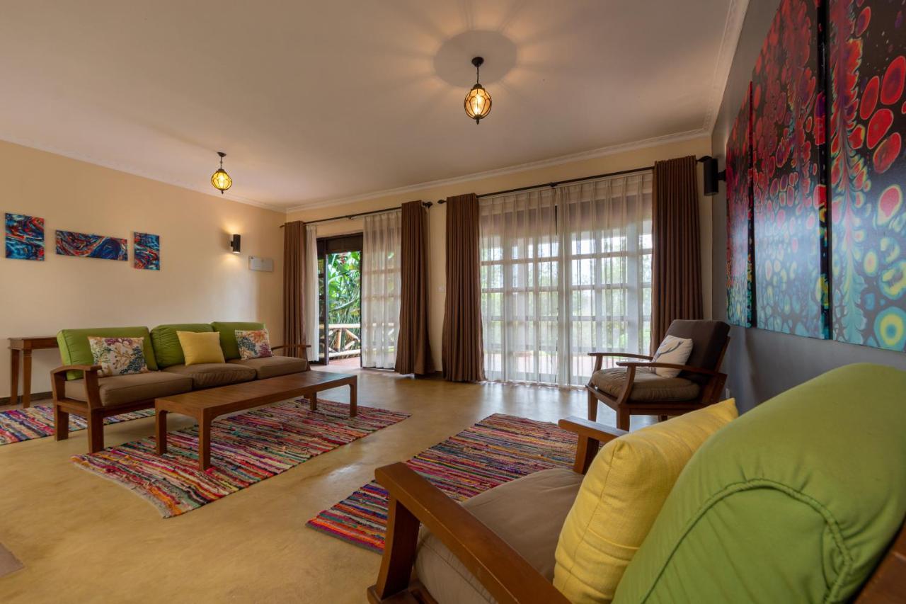 Emburara Farm Lodge Mbarara Екстериор снимка