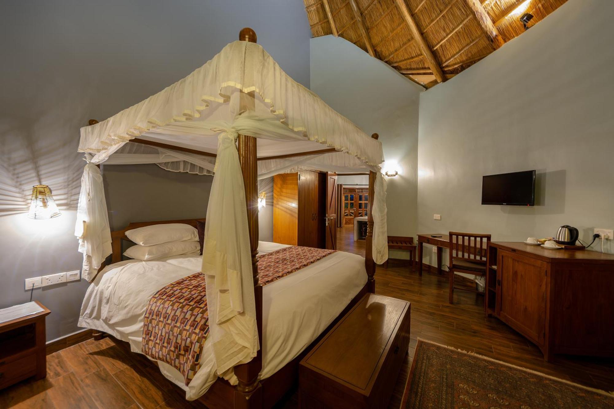 Emburara Farm Lodge Mbarara Екстериор снимка