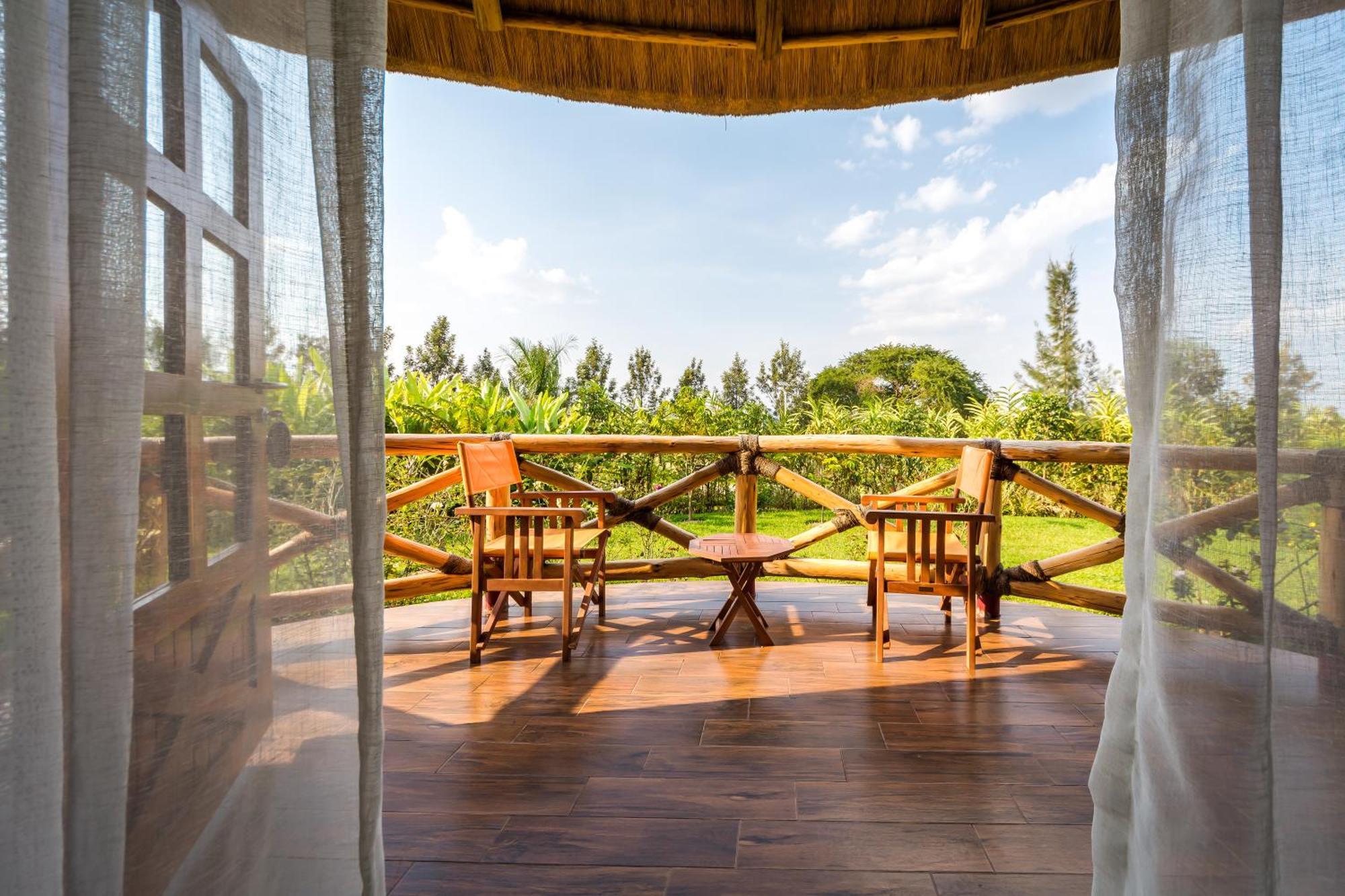 Emburara Farm Lodge Mbarara Екстериор снимка