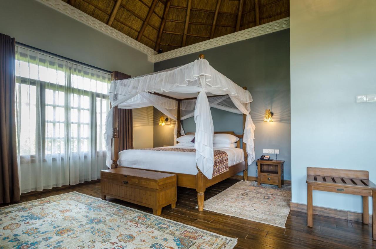 Emburara Farm Lodge Mbarara Екстериор снимка