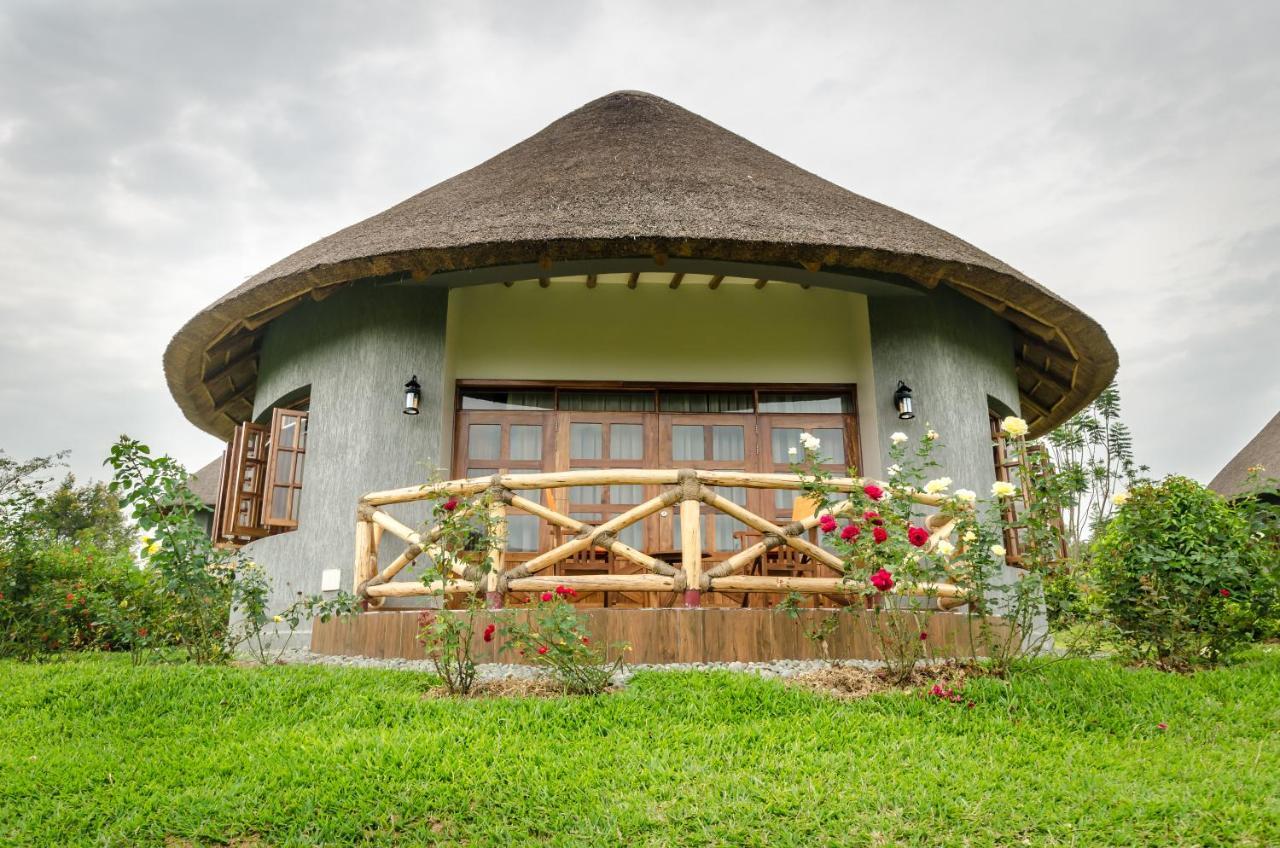 Emburara Farm Lodge Mbarara Екстериор снимка