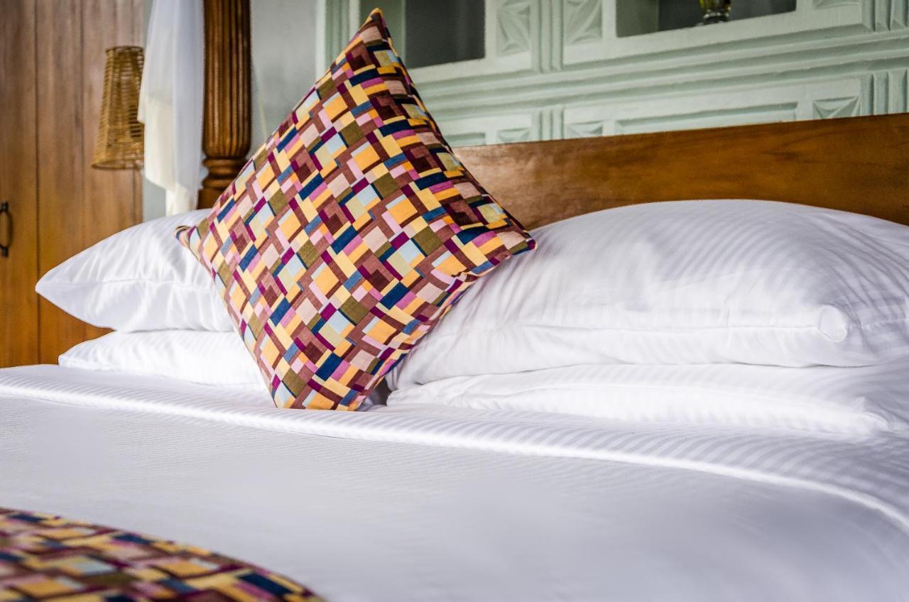 Emburara Farm Lodge Mbarara Екстериор снимка